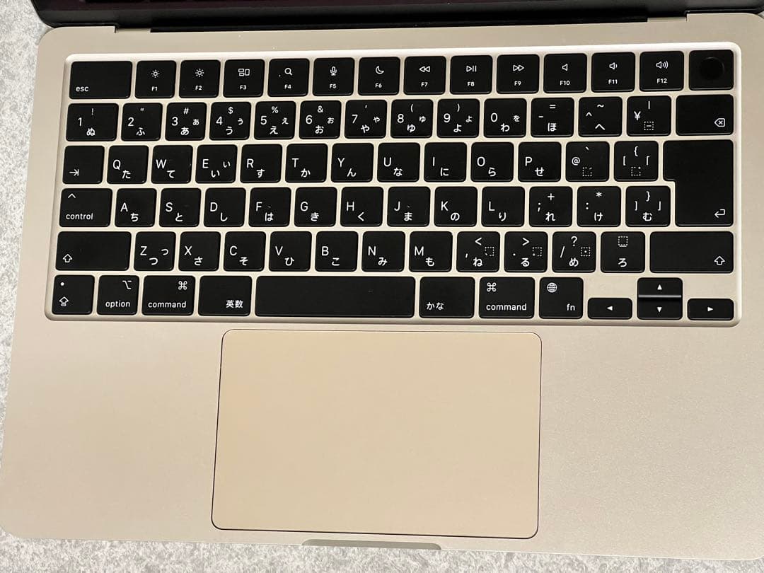 Apple MacBook Air(M2, 24GB, 512GB)スターライト