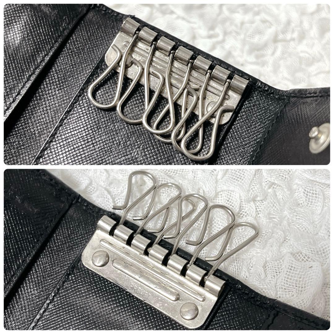PRADA ブラック サフィアーノレザー キーケース　三角　トライアングル　6連