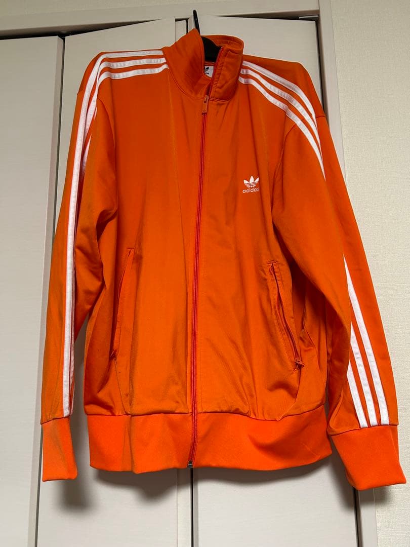 アディダス オレンジ ジャージ　ジャケット