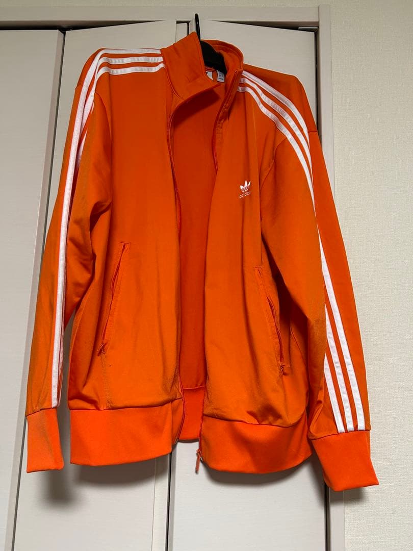 アディダス オレンジ ジャージ　ジャケット