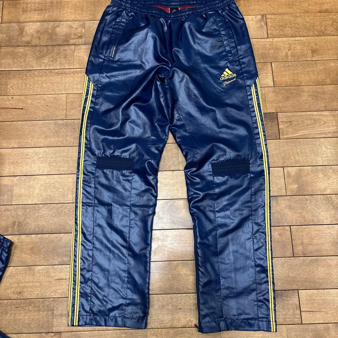 【極美品】アディダス プロフェッショナル ピステ上下 中綿 メッシュ XO