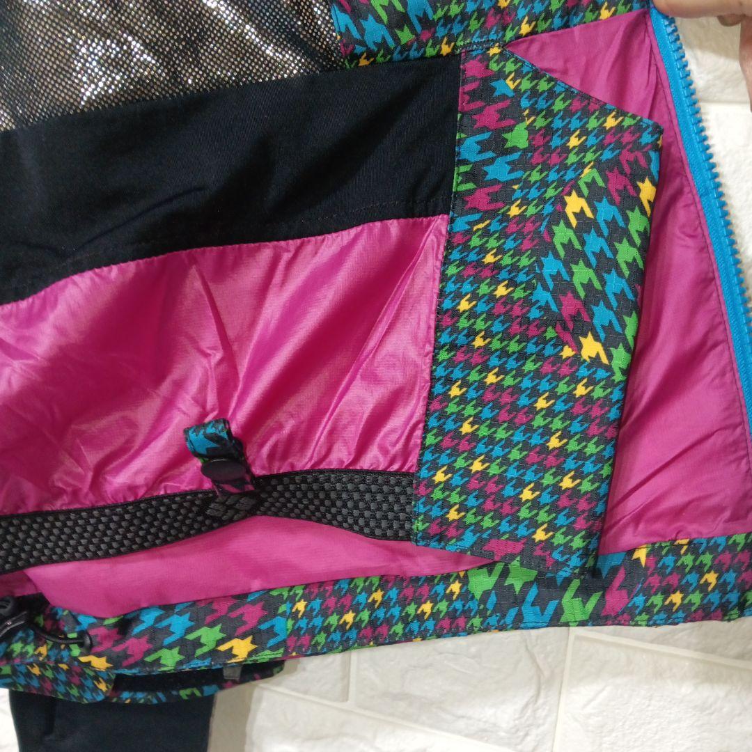 Columbia オムニテックスノーボードウェア カラフル幾何学模様　サイズM