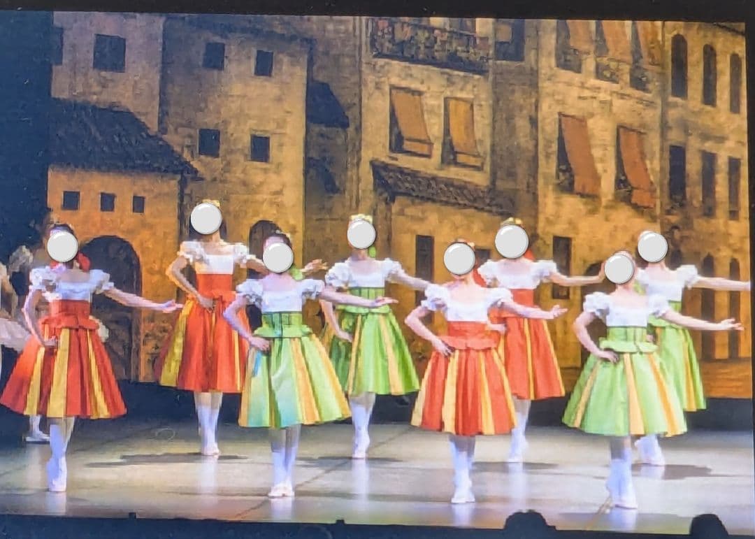 バレエ衣裳/ジュニア マズルカ·アイリッシュダンス等 16着セット+スカート1着