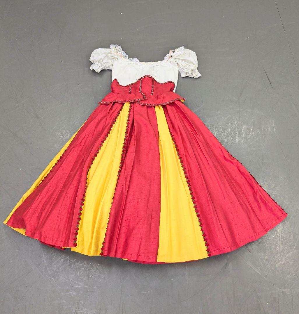 バレエ衣裳/ジュニア マズルカ·アイリッシュダンス等 16着セット+スカート1着