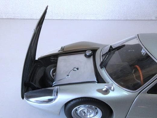 特価 MINICHAMPS 1/18 ポルシェ 904 Carrera GTS