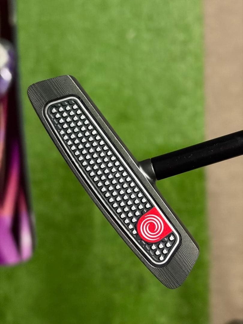 Odyssey OWORKS BLACK 2MCS パター