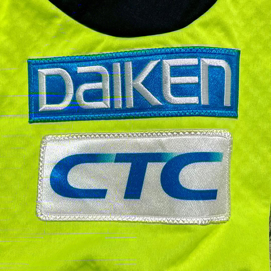 ガンバ大阪 ウォーマー 支給品 アンブロ 非売品 正規品 - メルカリ