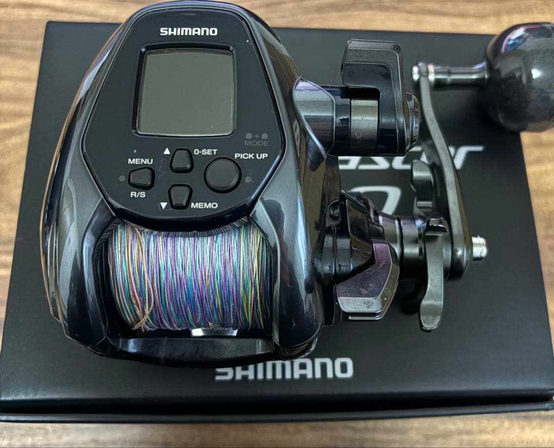 SHIMANO 電動リール デジタルディスプレイ付き