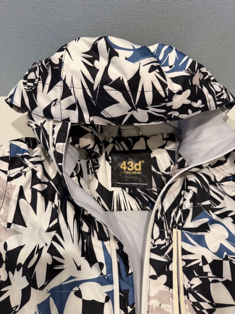 43d スノボーウェア 上下セット レディース Sサイズ