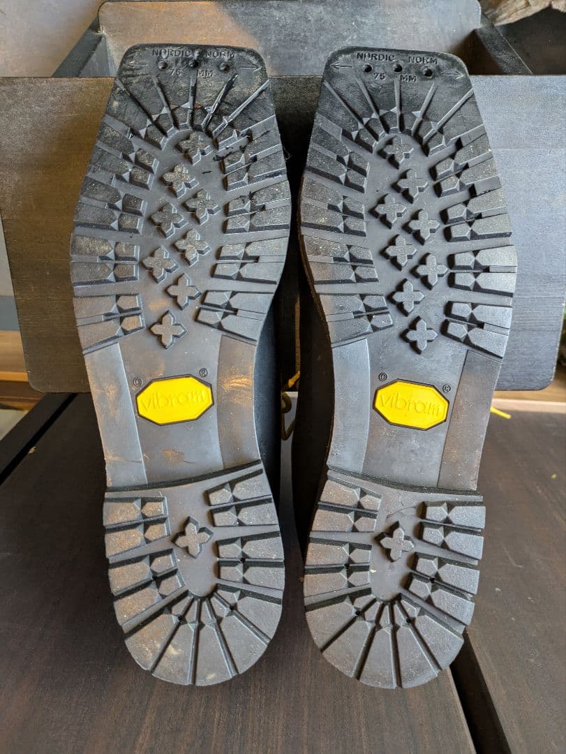 ASOLO　テレマークスキーモルゲダール革製 UK8 1/2 27.5cm