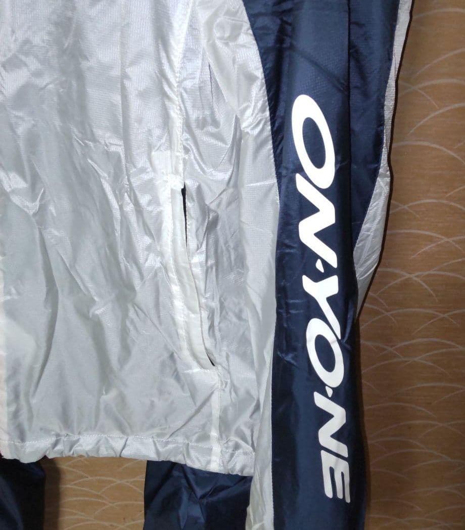 b オンヨネ サロモン チーム ウインドブレーカー 上下