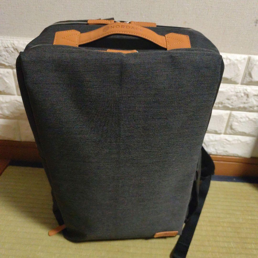 Nordace Siena Pro 15 スマートバックパック USB充電付き
