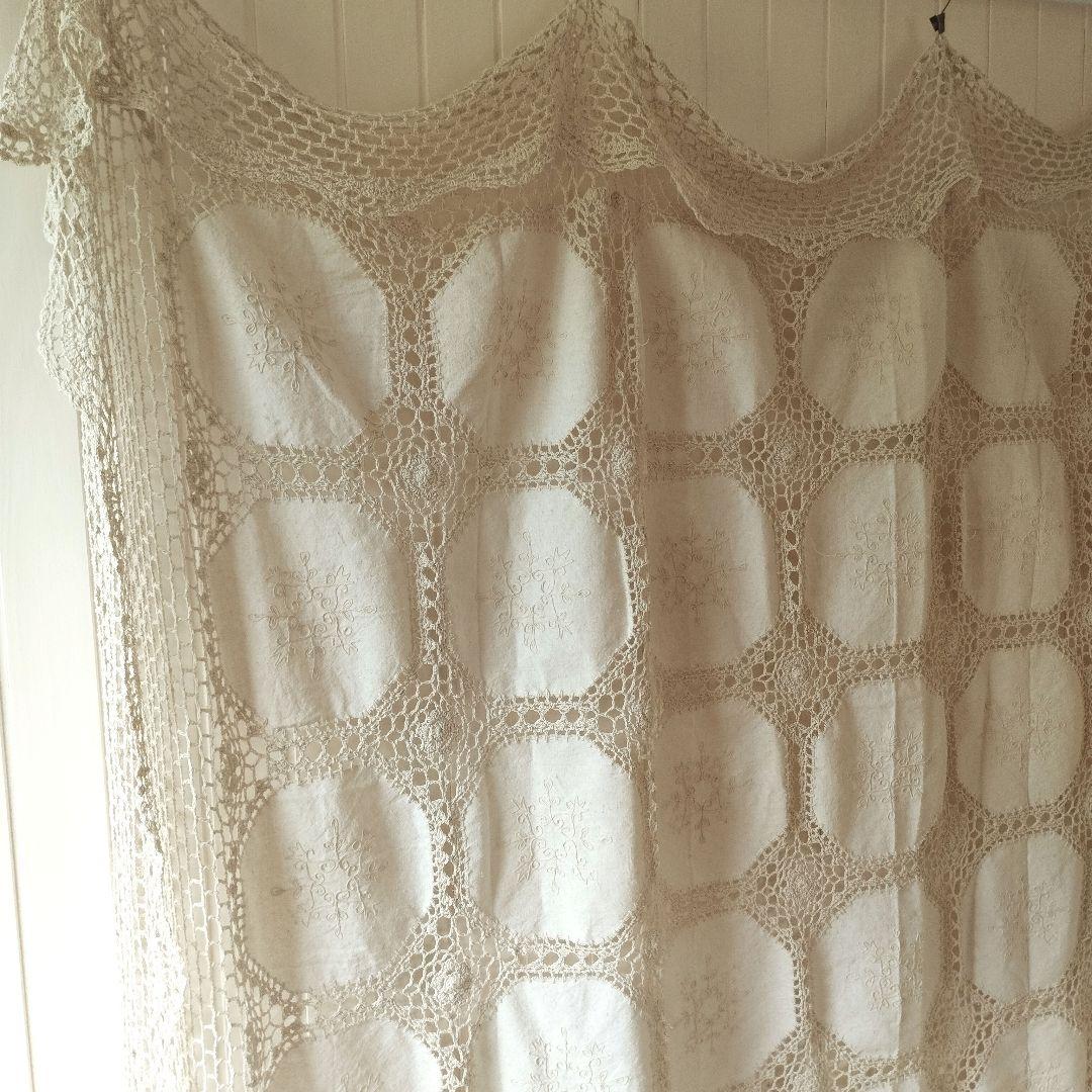 Vintageかぎ針編みレース　刺しゅうパネル　大判　マルチカバー