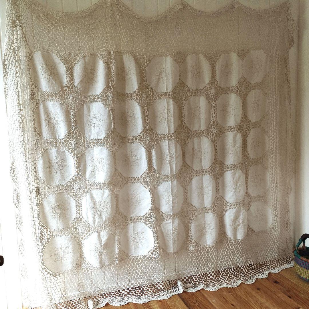 Vintageかぎ針編みレース　刺しゅうパネル　大判　マルチカバー
