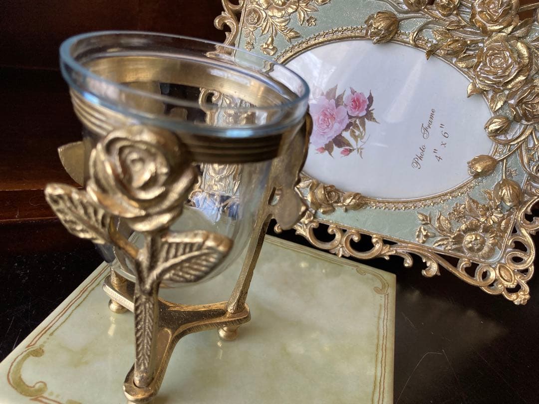 ヴィンテージ　ITALY 真鍮の薔薇★ガラスキャンドルホルダー　ポプリ入れ　花瓶