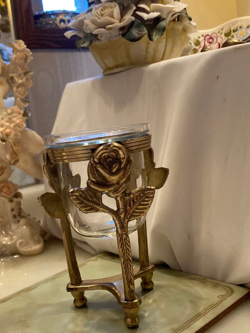 ヴィンテージ　ITALY 真鍮の薔薇★ガラスキャンドルホルダー　ポプリ入れ　花瓶