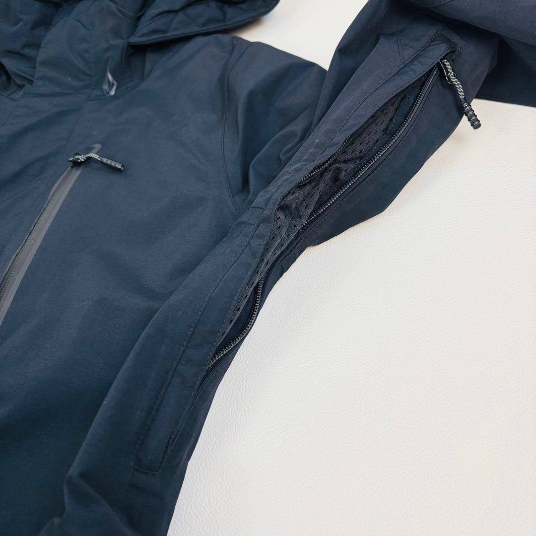 2498【極美品】ボルコム ジャケット ゴアテックス スノボウェア レディース