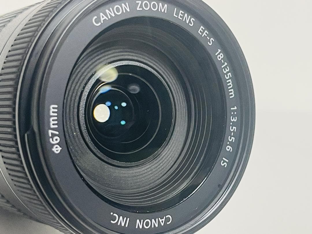 ★美品★Canon キヤノン EF-S 18-135mm F3.5-5.6 IS
