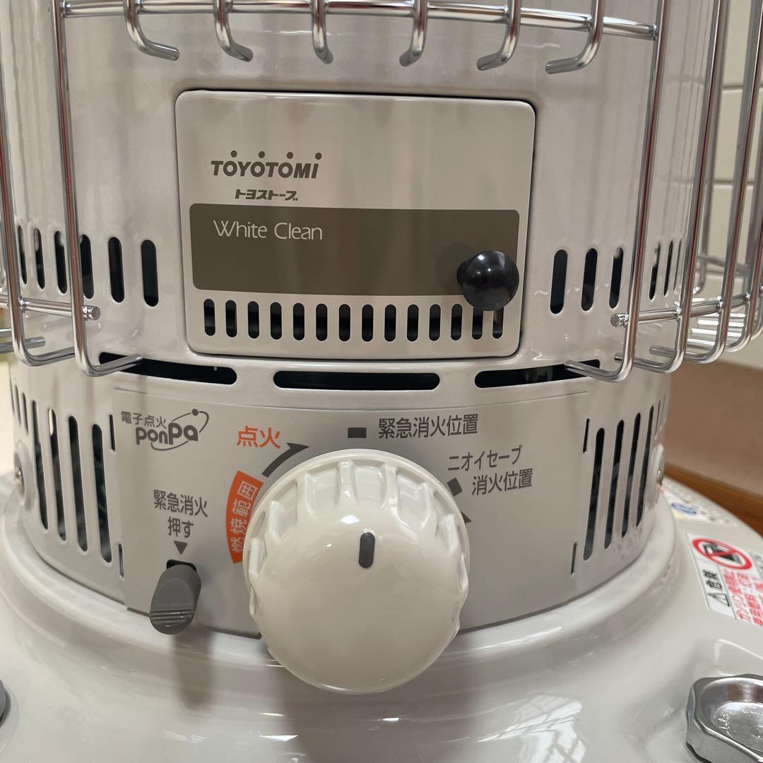 【未使用品】TOYOTOMIトヨトミ　対流型石油ストーブ￼ ホワイトKS-67H