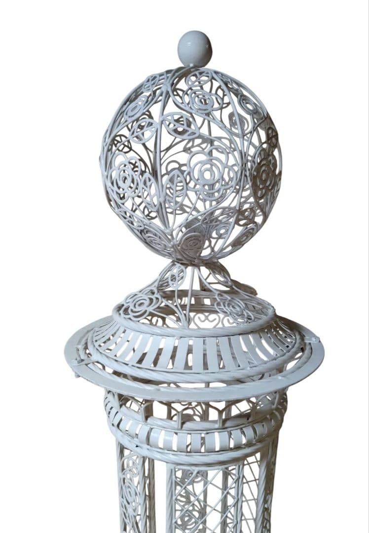 ホワイト　金属製　装飾　スタンド　門　塔　門柱