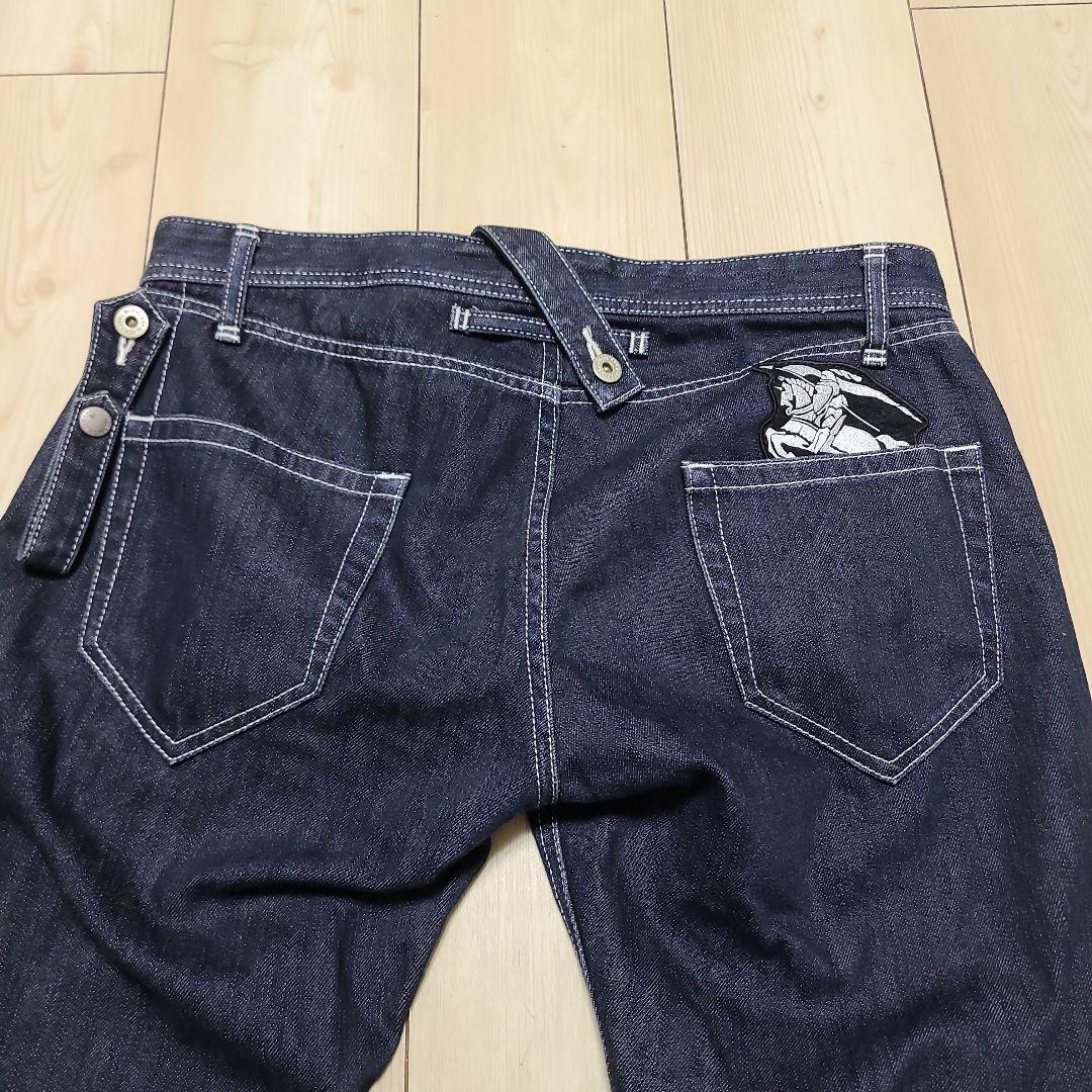 BURBERRYメンズストレートデニム　股上浅め
