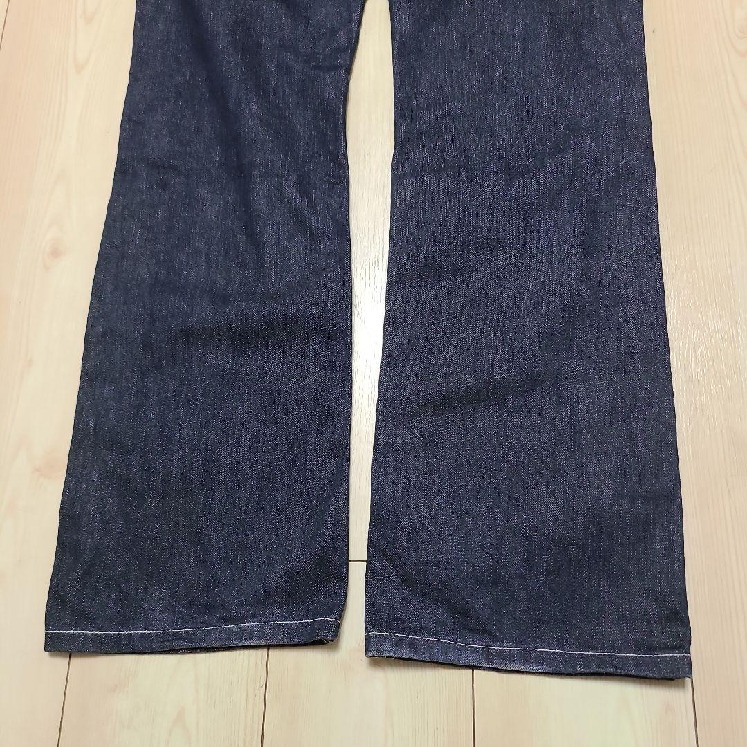 BURBERRYメンズストレートデニム　股上浅め