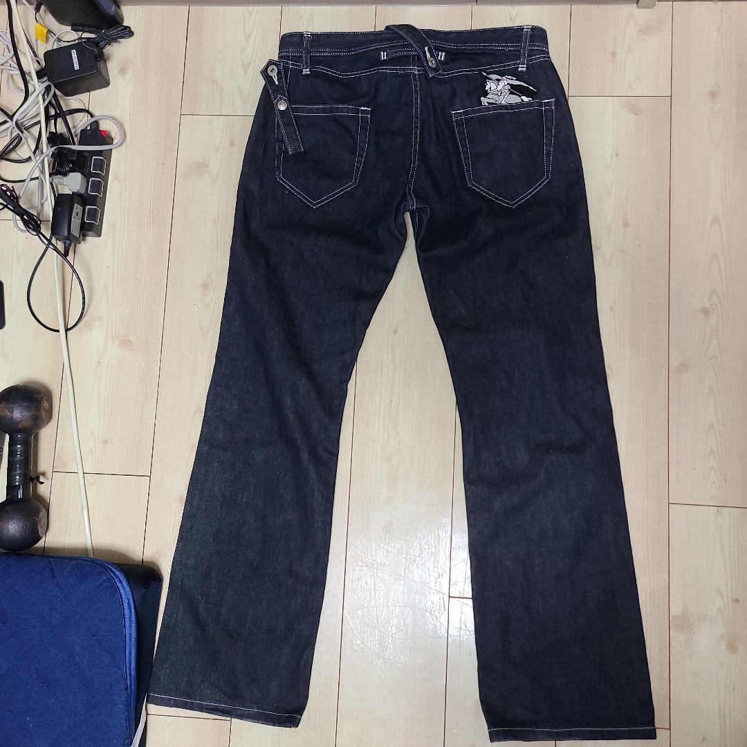 BURBERRYメンズストレートデニム　股上浅め