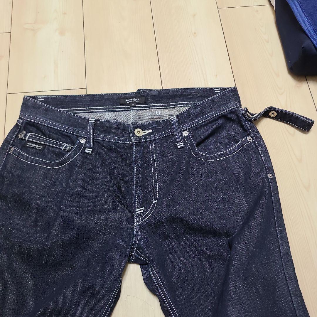 BURBERRYメンズストレートデニム　股上浅め
