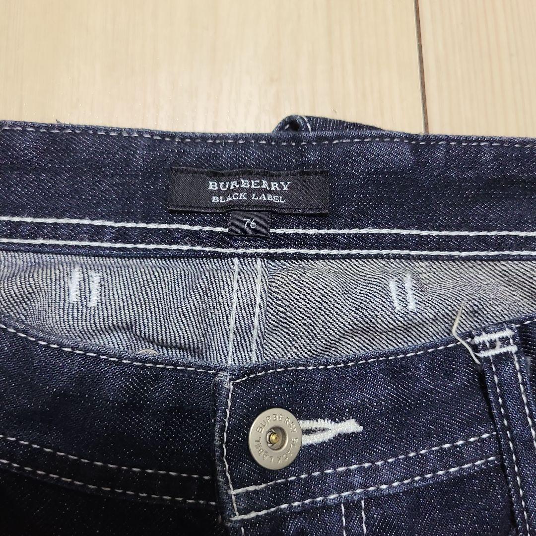 BURBERRYメンズストレートデニム　股上浅め