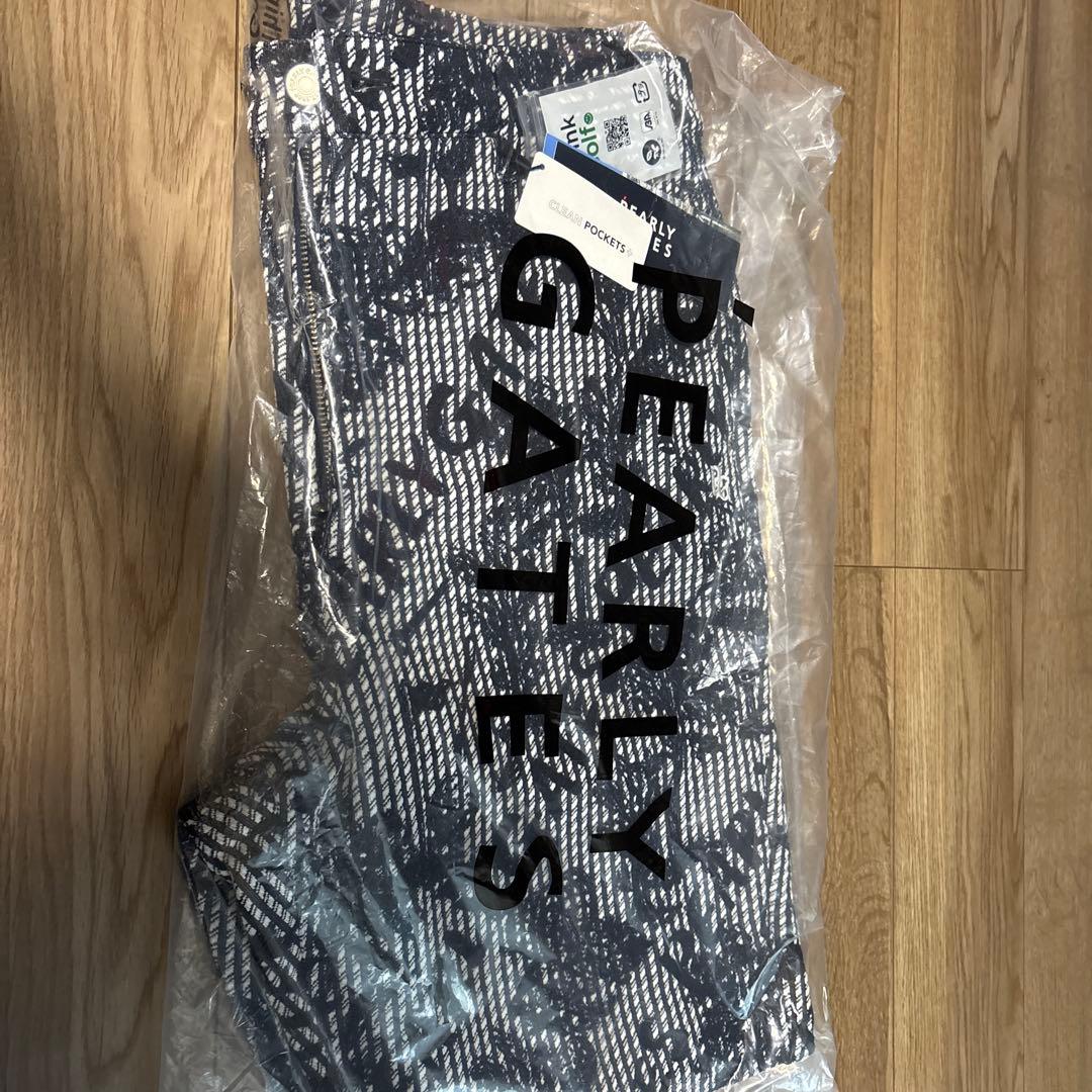 【新品　未使用】PEARLY GATES ゴルフパンツ サイズ6