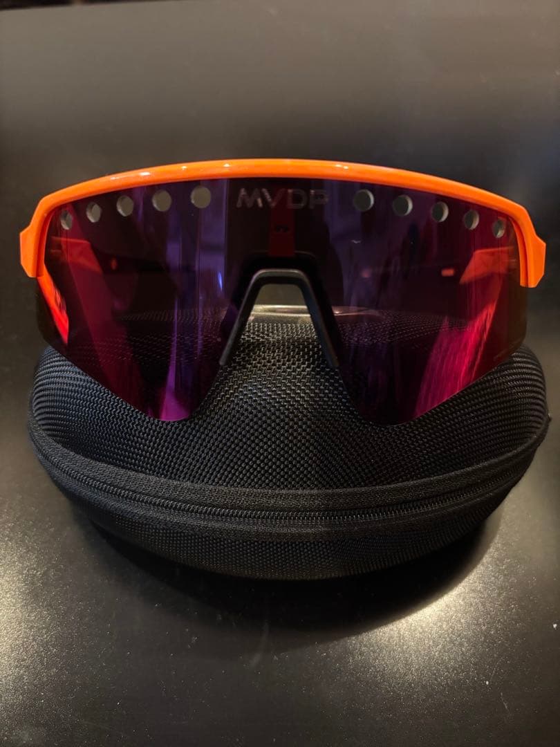 Oakley サングラス　SUTRO LITE SWEEP