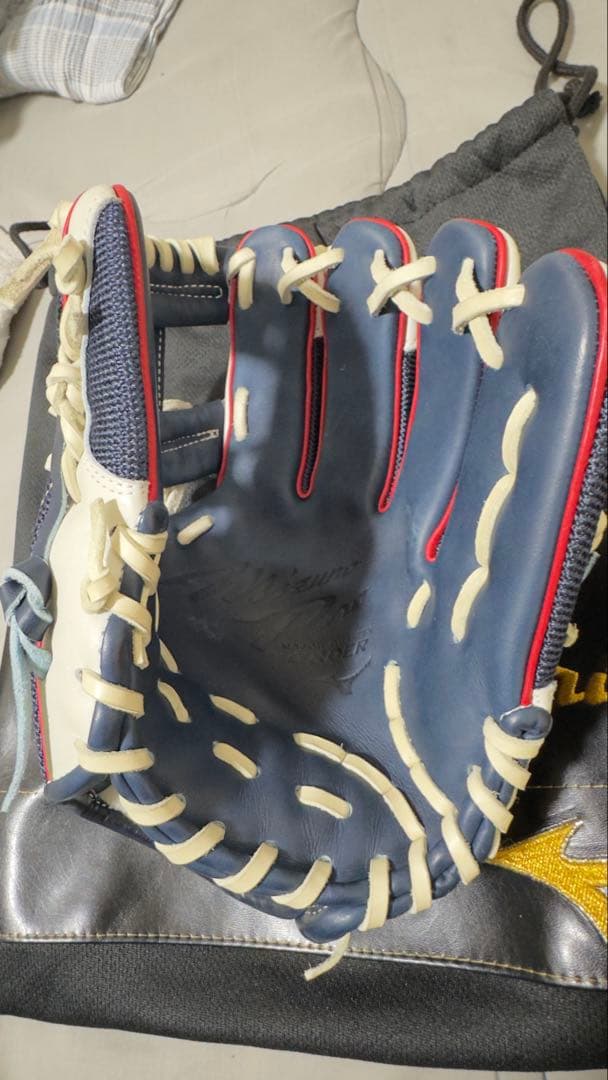 Mizuno Pro 軟式グローブ坂本勇人選手モデル