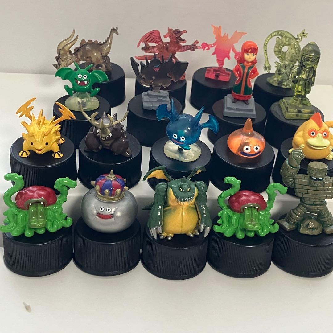 ドラクエ ドラゴンクエスト ボトルキャップ 黒キャップ まとめ売り 18