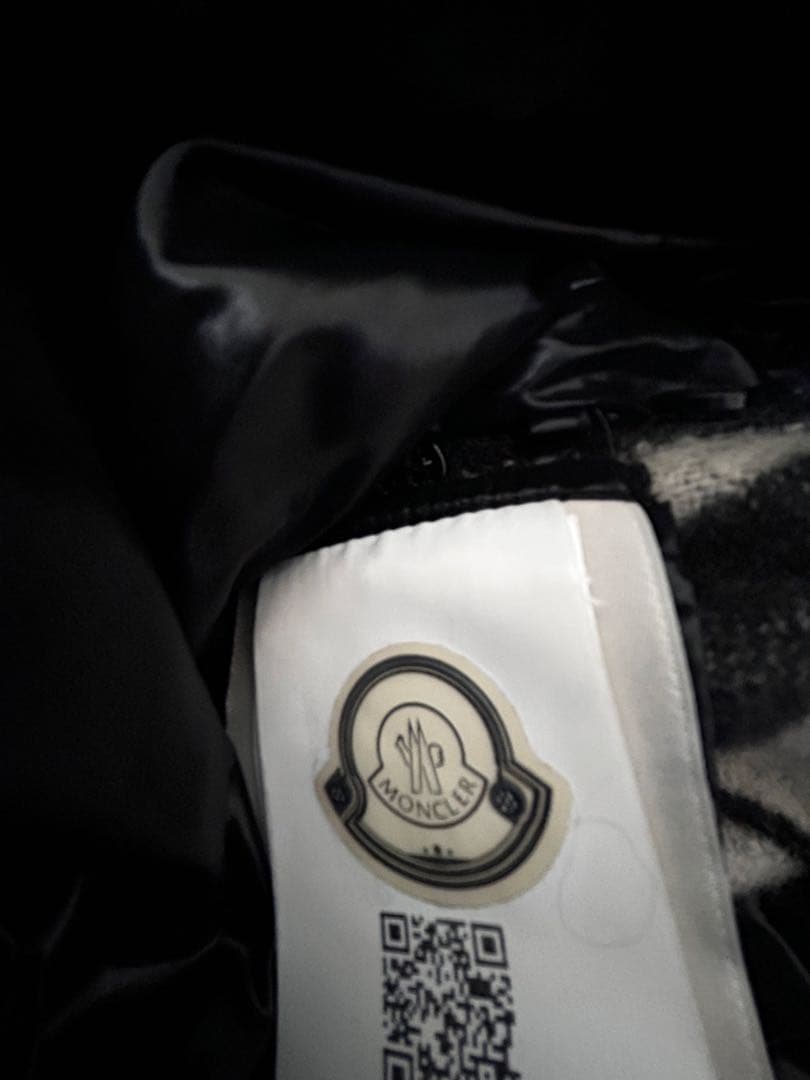 MONCLERモンクレールウールダウン付きポンチョ グレー/ブラック