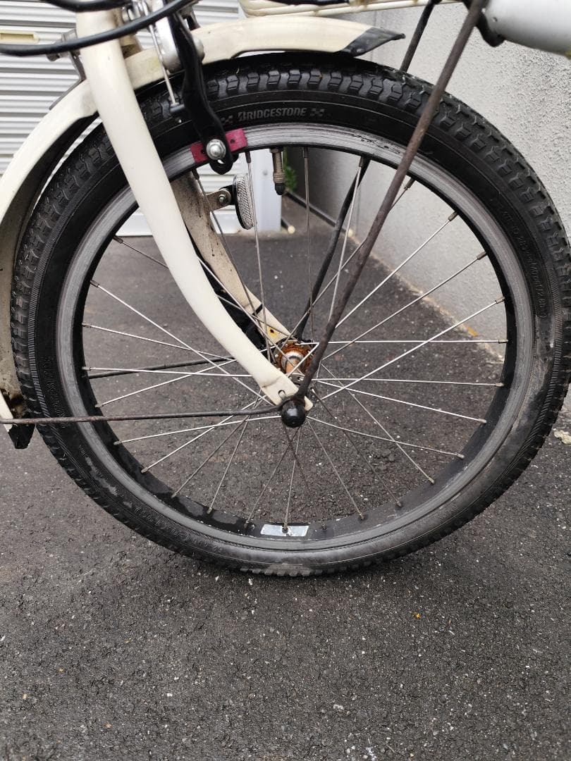 ブリヂストン　ビッケ2　8.7Ahバッテリー　2016年製　後ろタイヤ新品