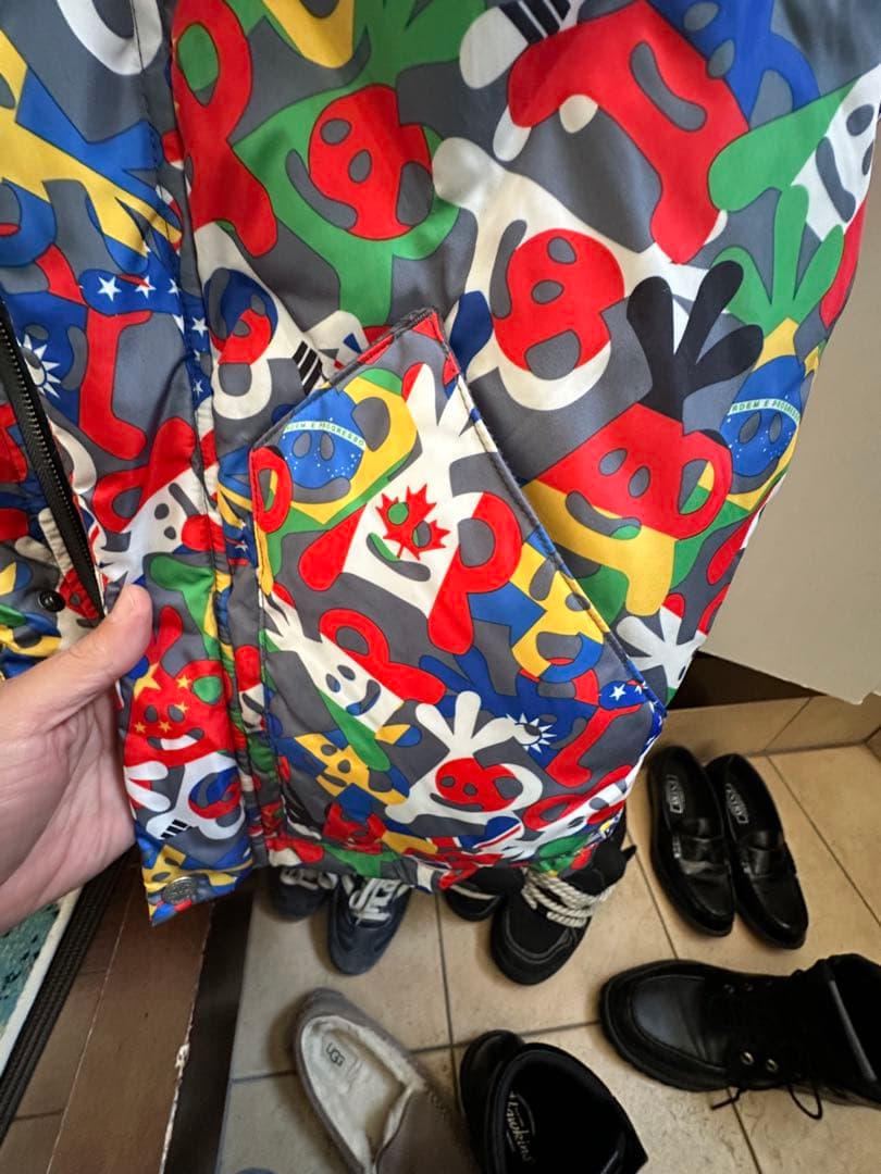 go slow caravan ダウンジャケット　アウター　4 国旗デザイン