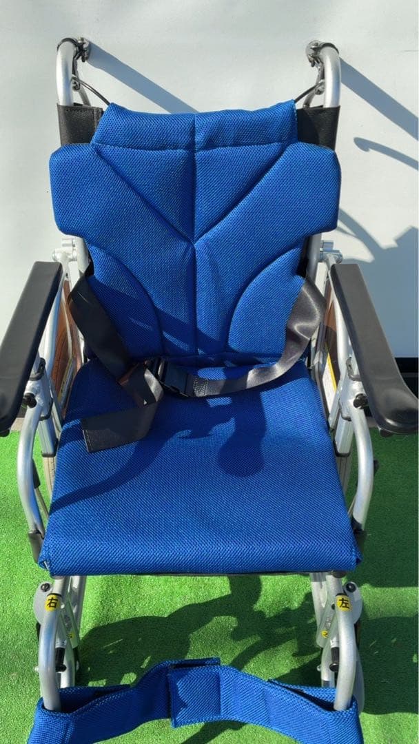 カワムラサイクル介助多機能車椅子 ノーパンクタイヤ KZ16-40