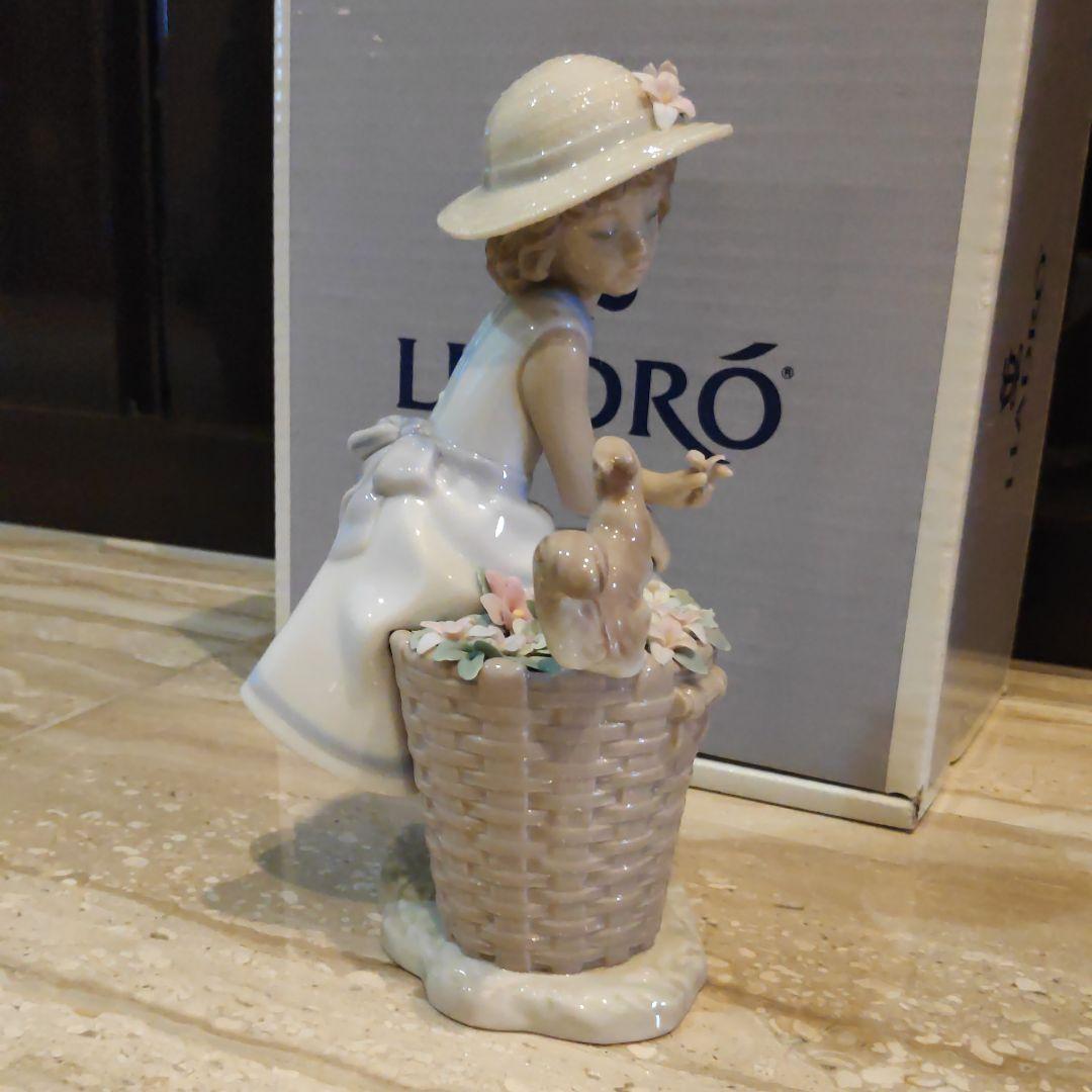 LLADRO HELLO, LITTLE SQUIRREL リヤドロ 森の出会い