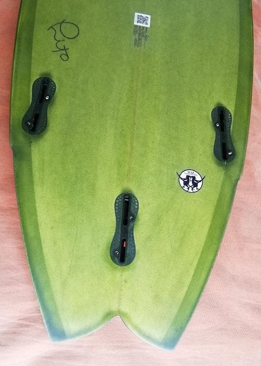 I-MODE-D　サーフボード　5'4\"　Bomb 【茅ヶ崎駅での手渡しのみ】