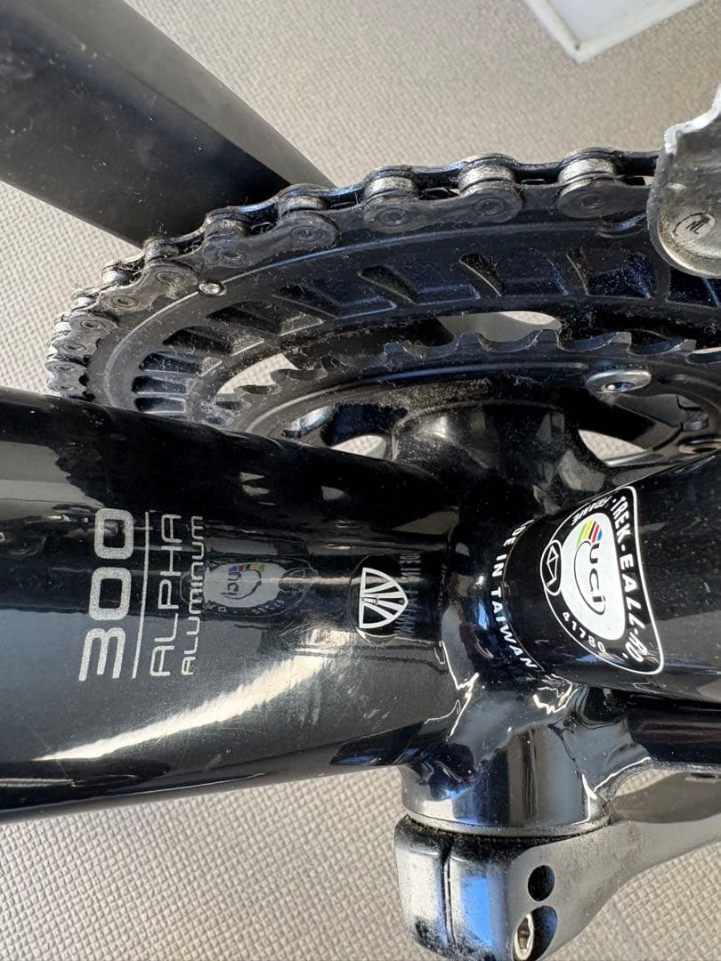 TREK EMONDA ALR5 105仕様　【お値下げ、配送　応相談】