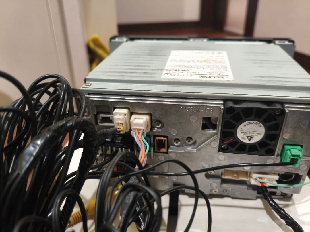 ECLIPSE AVN-ZX03i　9インチ カーナビ 2013年版