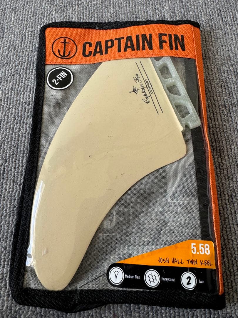 CAPTAIN FIN Josh Hall Twin Keel 5.58Josh Hall Collection – Captain