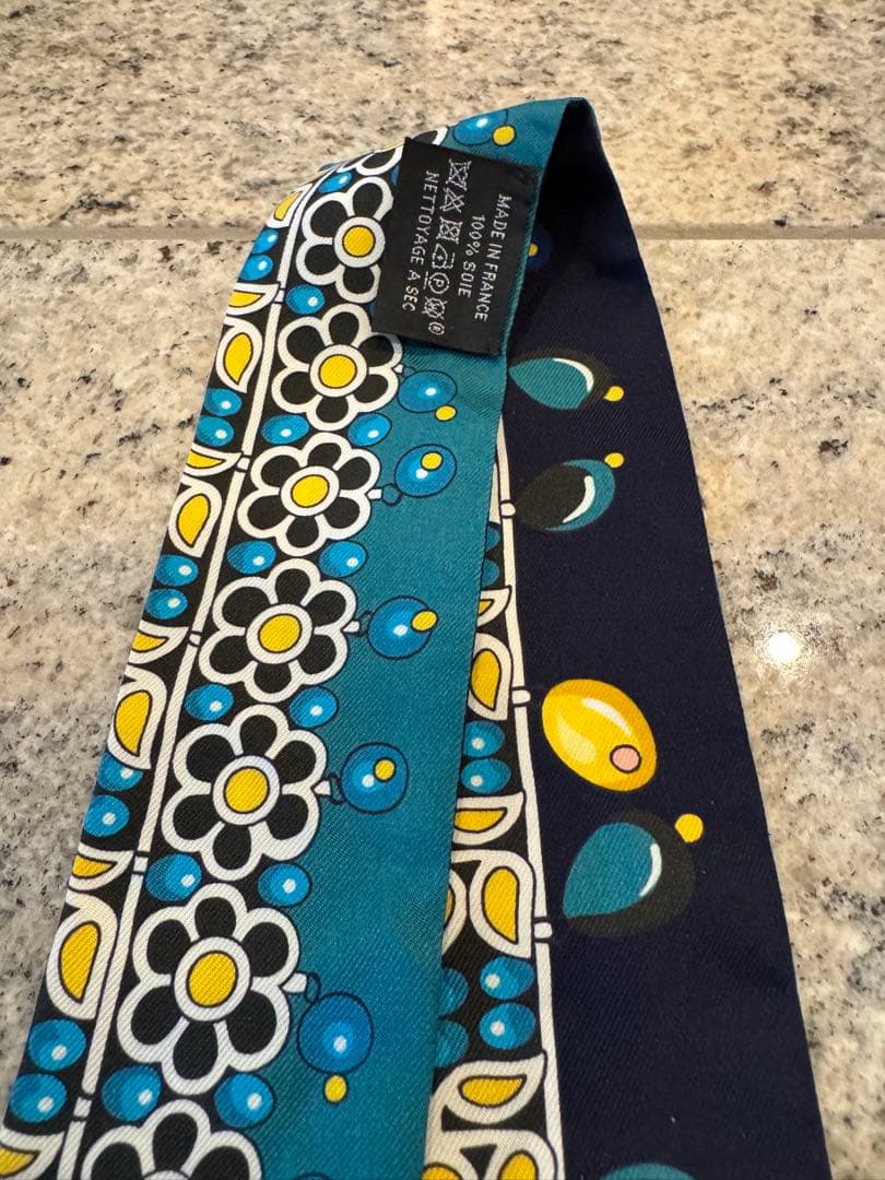 Hermès エルメス　ツィリー