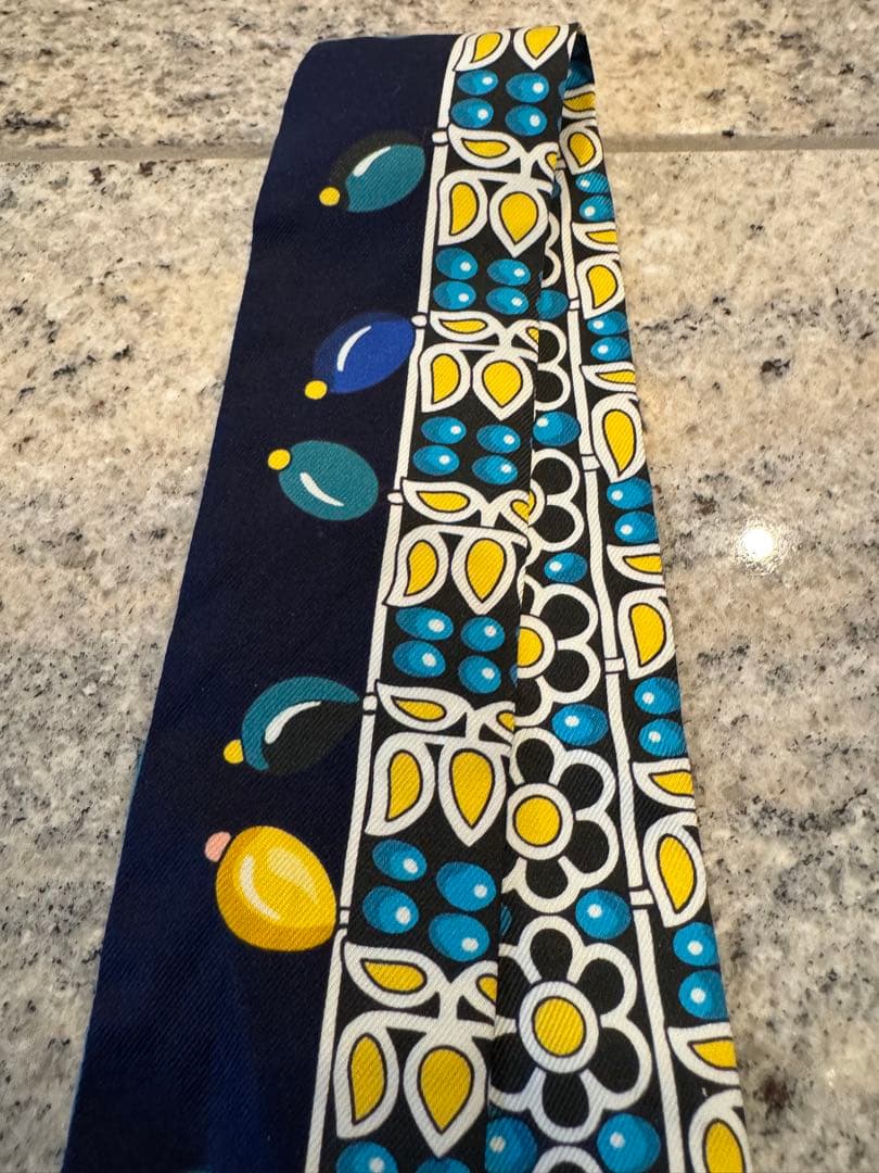 Hermès エルメス　ツィリー