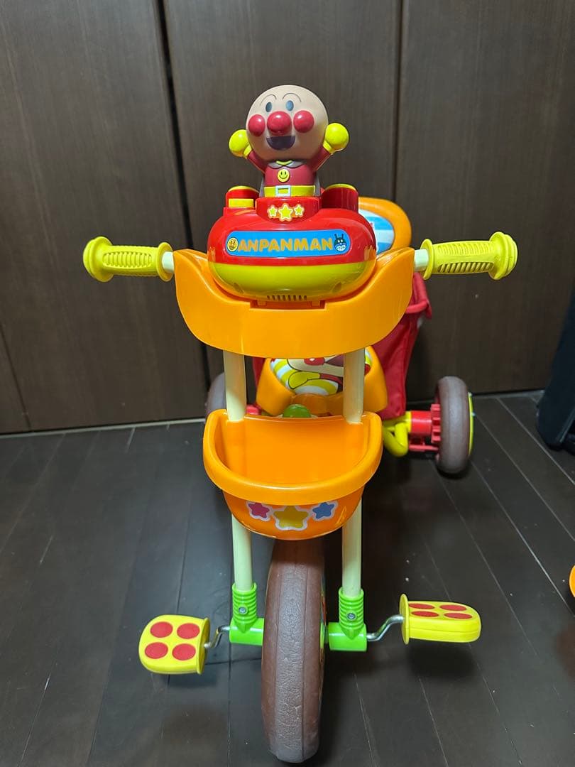 アンパンマン 三輪車 SG規格 かじとり 手押し棒 おでかけ三輪車