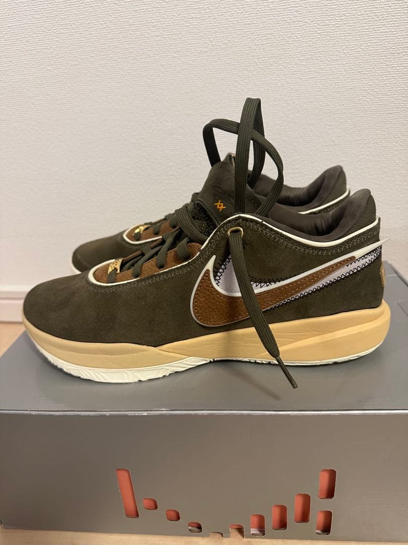 LEBRON XX EP レブロン20 新品未使用　NIKE バッシュ　ナイキ