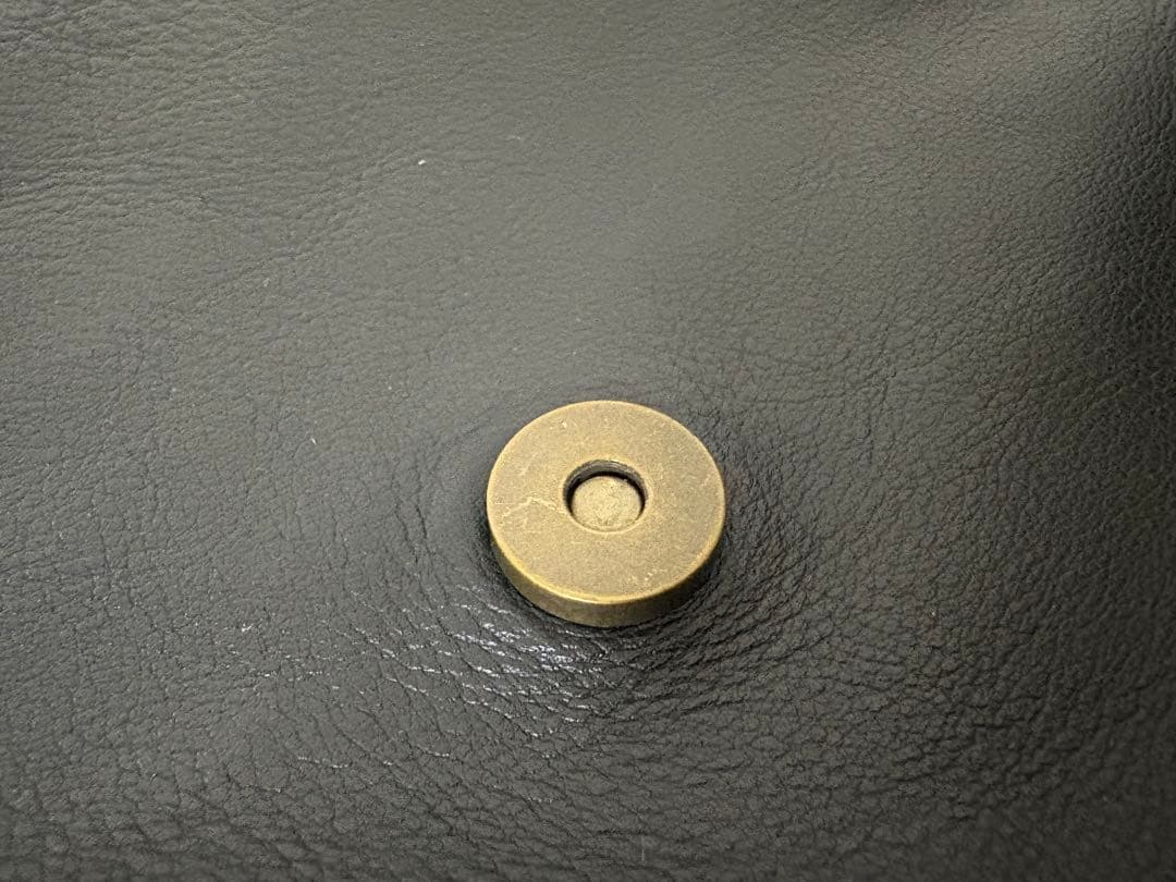 土屋鞄 レザーショルダーバッグ 斜めがけ レザー 黒 ブラック