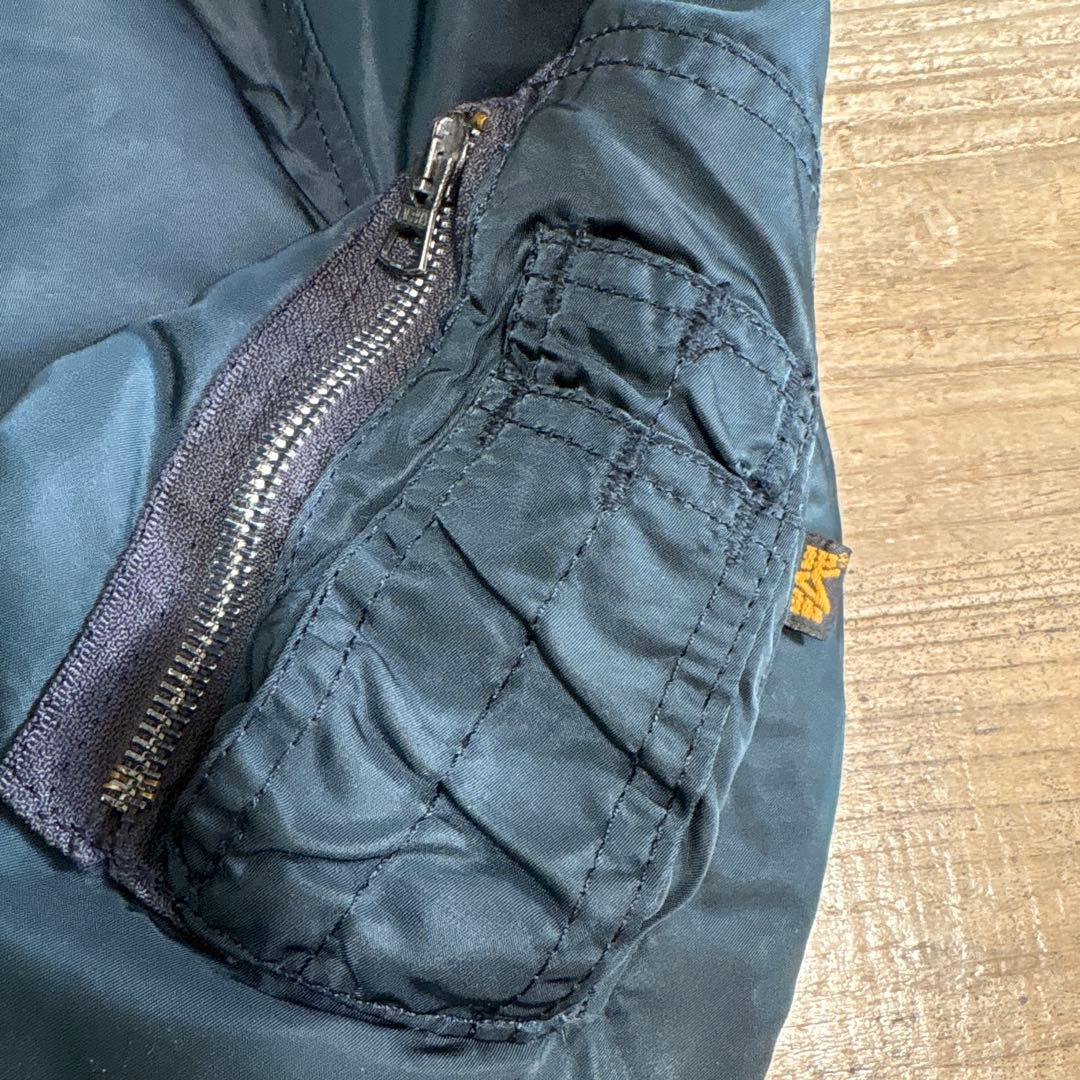 「ふぁいあー」90s アルファインダストリーズ MA-1 ネイビーUSA製