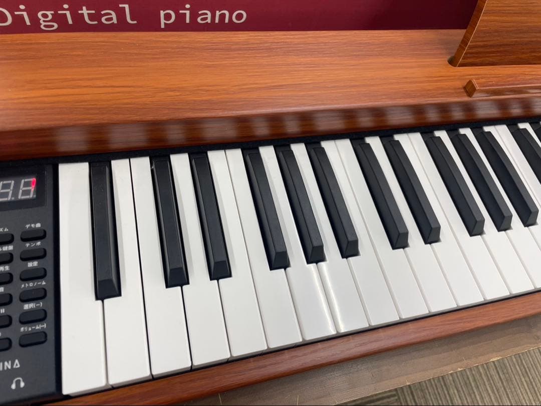 電子ピアノ88鍵盤　給電タイプ　木目調ボディ　ウォールナット