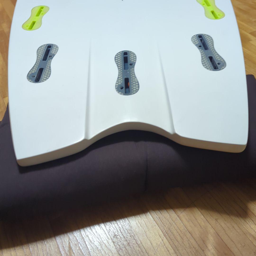 送料込　5.6 ジャスティスサーフボード　ラプター　justice